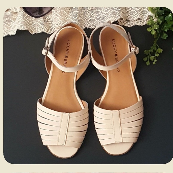 Lucky Brand Shoes - 🍀Lucky Brand ~ Beautiful Light Blush Sandals *NEW
